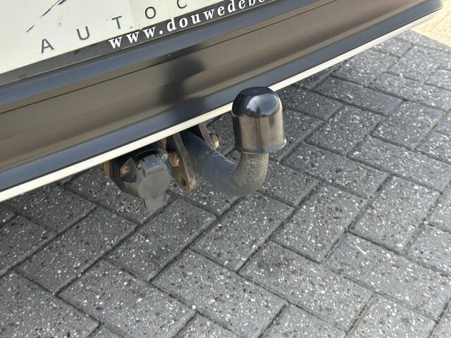 Volkswagen T-Roc 1.5 TSI Style Trekhaak | Navi | Camera | Stoelverw. | LED | DAB