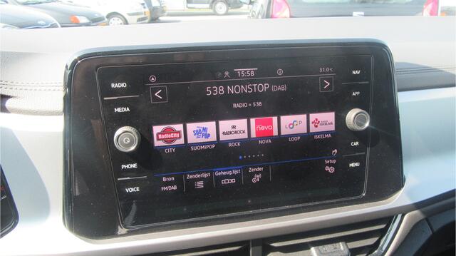 Volkswagen T-Roc 1.5 TSI Life DSG, Standverwarming, Camera, Ad.Cruise Control