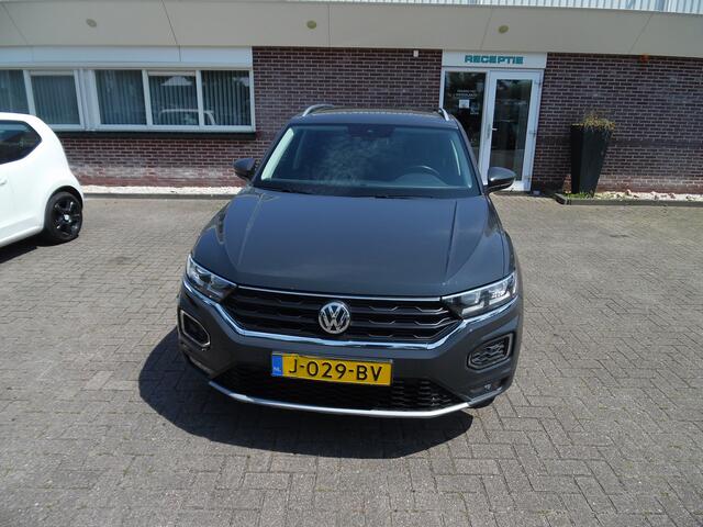 Volkswagen T-Roc 1.5 TSI Style Business