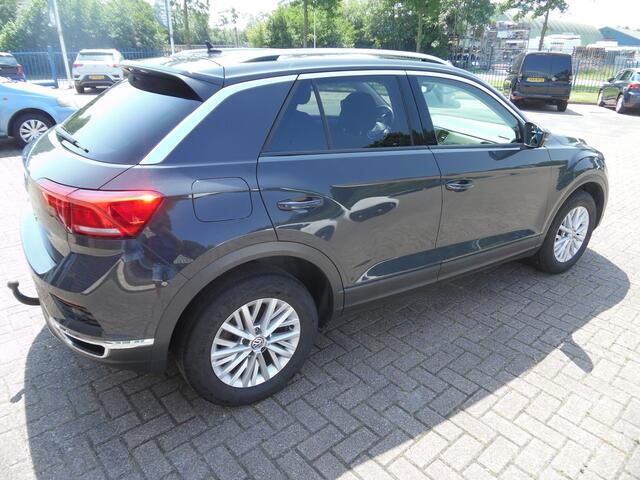 Volkswagen T-Roc 1.5 TSI Style Business