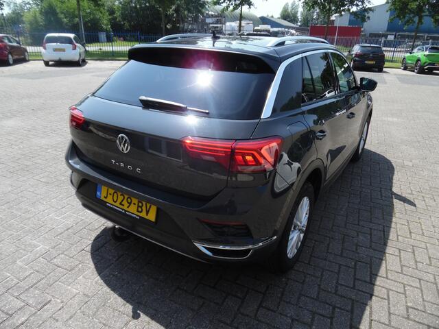 Volkswagen T-Roc 1.5 TSI Style Business