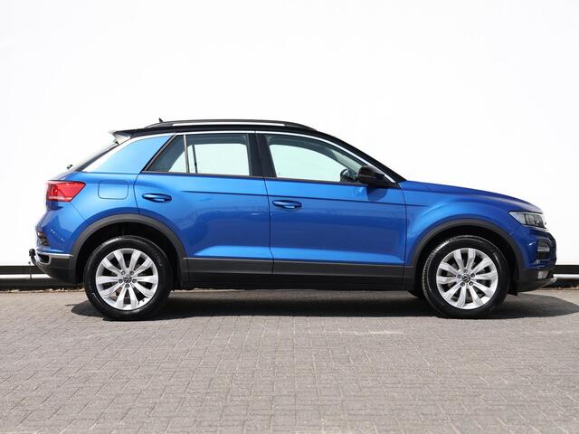 Volkswagen T-Roc 1.5 TSI Style 150PK | Navigatie | Trekhaak | Camera | Cruise control