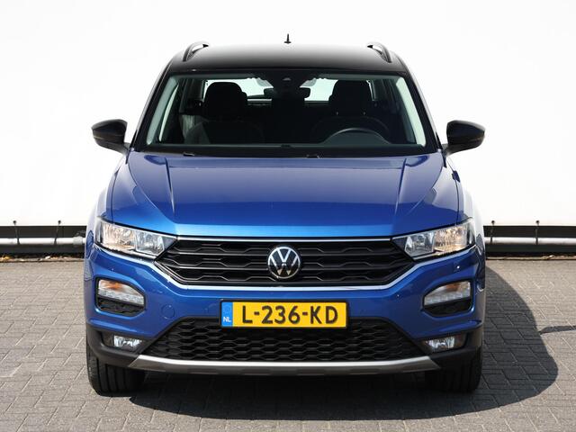 Volkswagen T-Roc 1.5 TSI Style 150PK | Navigatie | Trekhaak | Camera | Cruise control