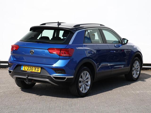 Volkswagen T-Roc 1.5 TSI Style 150PK | Navigatie | Trekhaak | Camera | Cruise control