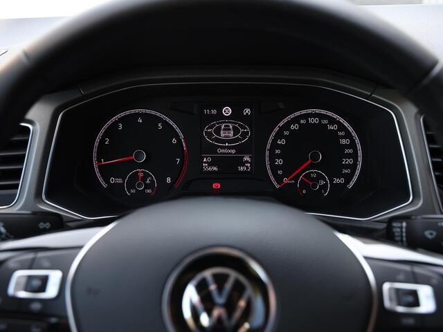 Volkswagen T-Roc 1.5 TSI Style 150PK | Navigatie | Trekhaak | Camera | Cruise control