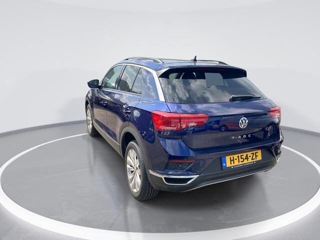 Volkswagen T-Roc 1.5 TSI 150pk DSG Sport · Navigatie · Parkeersensoren · Trekhaak afneembaar ·