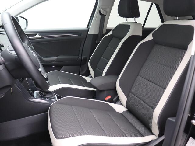 Volkswagen T-Roc 1.5 TSI Sport 150PK DSG Adaptieve Cruise Controle, Achteruitrijcamera, Alarm, Navi, Virtual Cockpit, Stoelverwarming, 17" LM velgen