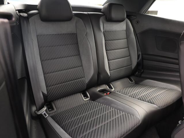 Volkswagen T-Roc Cabrio 1.5 TSI R-Line 150pk DSG | LED | Climate control | Navigatie | Cruise control