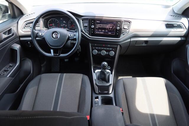 Volkswagen T-Roc 1.0 TSI STYLE, APPLE CARPLAY, TREKHAAK ENZ...