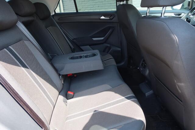 Volkswagen T-Roc 1.0 TSI STYLE, APPLE CARPLAY, TREKHAAK ENZ...