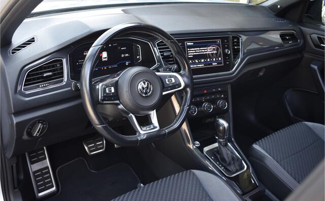 Volkswagen T-Roc 1.5 TSI Sport Business R / Automaat / Panorama-dak / Parkeerhulp / Adaptive Cruise / Ski-luik / LED