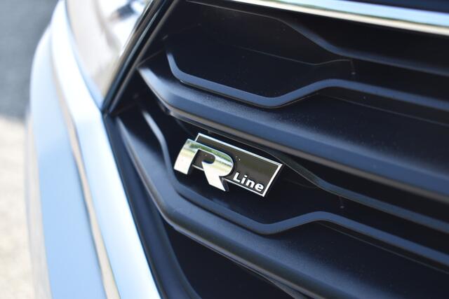 Volkswagen T-Roc 1.5 TSI Sport Business R / Automaat / Panorama-dak / Parkeerhulp / Adaptive Cruise / Ski-luik / LED