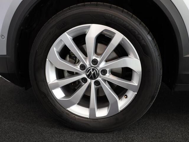 Volkswagen T-Roc 1.5 TSI Life Edition 150 pk Automaat (DSG) | Verlengde garantie | Navigatie via App | Parkeersensoren (Park assist) | Achteruitrijcamera | Adaptieve cruise control |