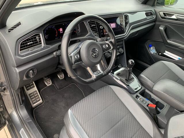 Volkswagen T-Roc 1.5 TSI Sport Business 3x R-Line / Camera / Virtual Cockpit / Navigatie / 19'' / Keyless / Stoelverwarming / ACC