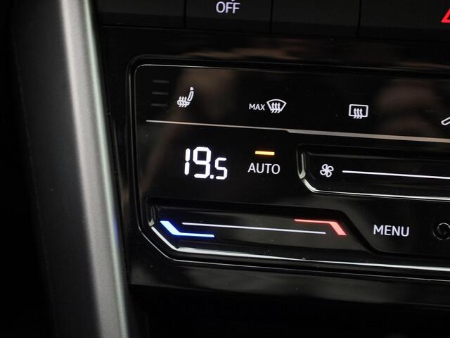 Volkswagen T-Roc 1.0TSI/116PK Life · Navigatie · Parkeersensoren · Stoelverwarming · Garantie tot juli 2026