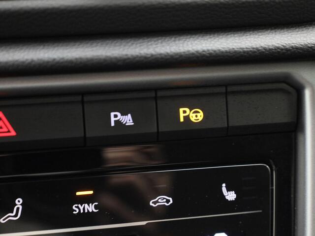 Volkswagen T-Roc 1.0TSI/116PK Life · Navigatie · Parkeersensoren · Stoelverwarming · Garantie tot juli 2026
