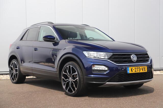 Volkswagen T-Roc 1.5 TSI Style 150PK DSG Automaat 18 inch Bicolor Velgen Stoelverwarming Clima Adaptive Cruise Parkeersensor