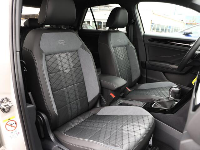 Volkswagen T-Roc 1.5 TSI R-Line 150pk DSG | LED Plus | Stuur- en stoelverwarming | Side assist | Camera | Navigatie | Travel Assist |