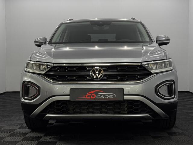 Volkswagen T-Roc 1.5 TSI Life Business Clima, Apple carplay, Parkeersensoren, Virtual desk, Cruise control, A start stop