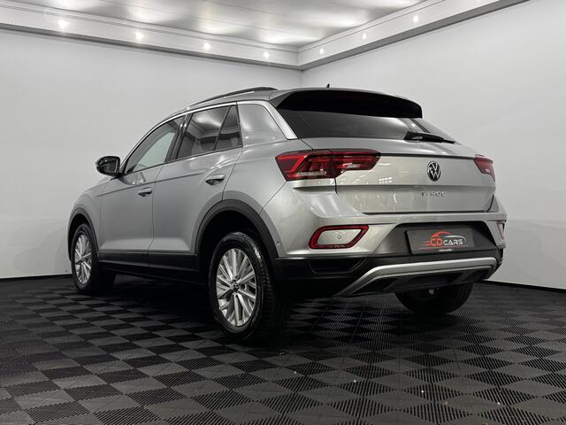 Volkswagen T-Roc 1.5 TSI Life Business Clima, Apple carplay, Parkeersensoren, Virtual desk, Cruise control, A start stop