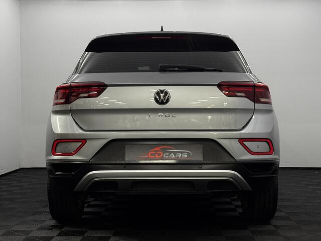 Volkswagen T-Roc 1.5 TSI Life Business Clima, Apple carplay, Parkeersensoren, Virtual desk, Cruise control, A start stop