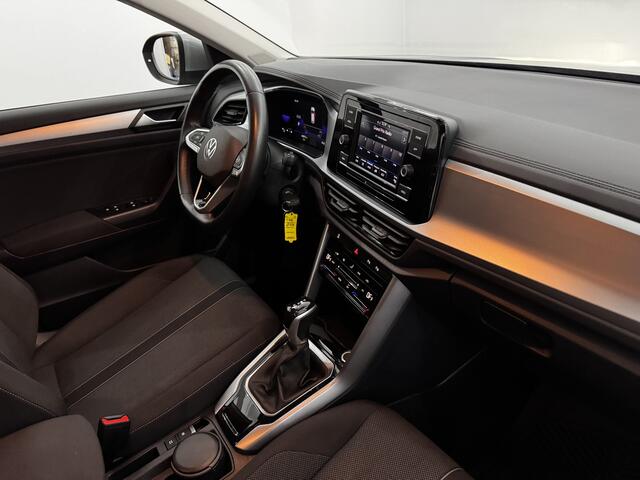Volkswagen T-Roc 1.5 TSI Life Business Clima, Apple carplay, Parkeersensoren, Virtual desk, Cruise control, A start stop