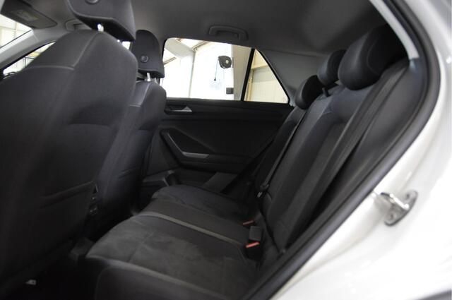 Volkswagen T-Roc 1.5 TSI Style DSG,Navi,LED,Trekhaak