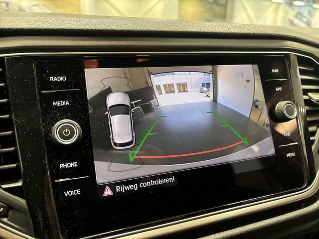 Volkswagen T-Roc 1.0 TSI 115pk Style · Apple/Android Car Play · Camera · Navi · P-Sensoren · DAB · 17'' Inch ·