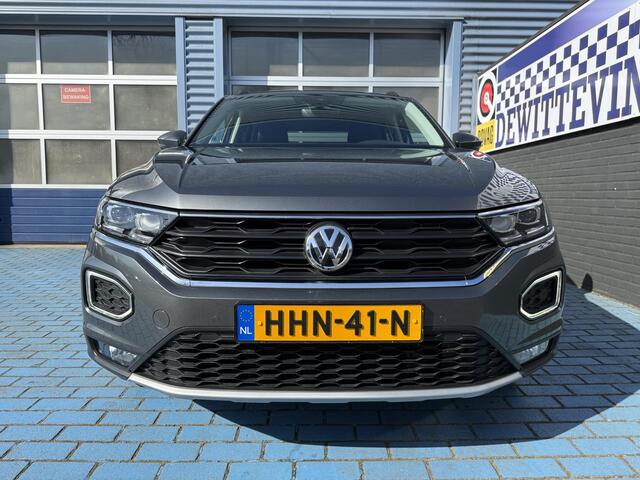 Volkswagen T-Roc 1.5 TSI ADAP CRUISE NAVI PDC ALL SEASON