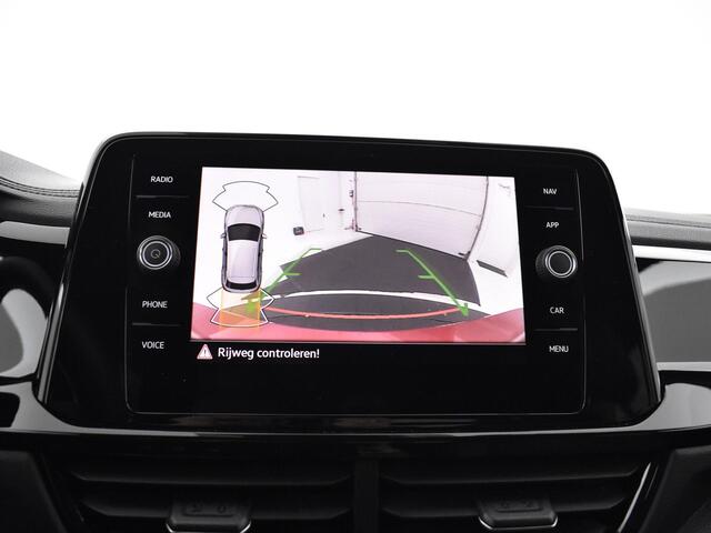 Volkswagen T-Roc 1.5 TSI 150pk DSG automaat R-Line Business | Achteruitrijcamera | App-Connect | Elek. Achterklep | Black Style | 18'' Inch | fabrieksgarantie t/m 04-06-2028 of 100.000km