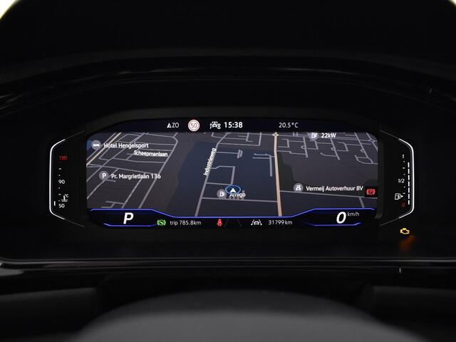Volkswagen T-Roc 1.5 TSI 150pk DSG automaat R-Line Business | Achteruitrijcamera | App-Connect | Elek. Achterklep | Black Style | 18'' Inch | fabrieksgarantie t/m 04-06-2028 of 100.000km