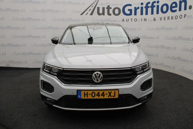 Volkswagen T-Roc 1.5 TSI Sport nette SUV met trekhaak