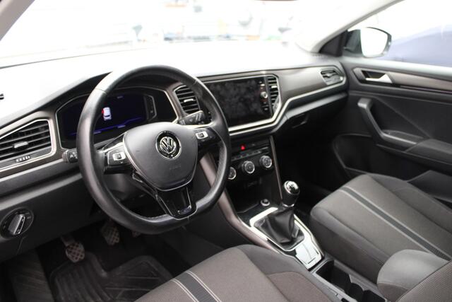 Volkswagen T-Roc 1.5 TSI Sport nette SUV met trekhaak