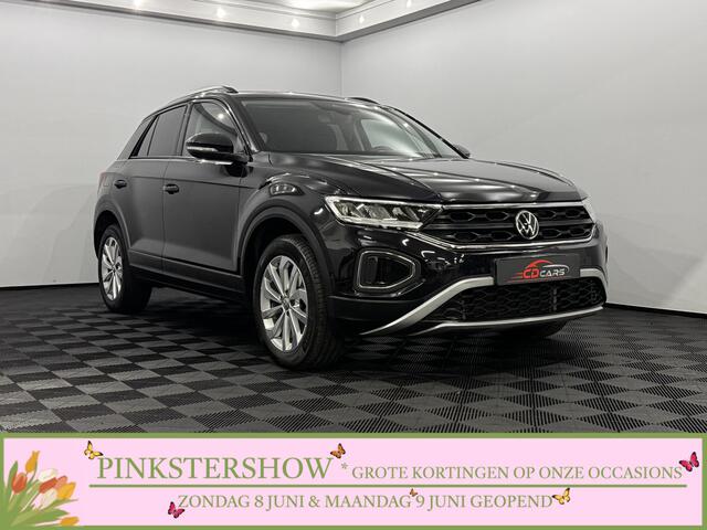 Volkswagen T-Roc 1.5 TSI Life Airco, Camera, Apple carplay, Virtual desk, Cruise control, A start stop