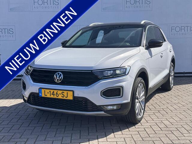 Volkswagen T-Roc 1.5 TSI Sport NLAuto | Two-tone metaal kleur | sport | Adap cruise |