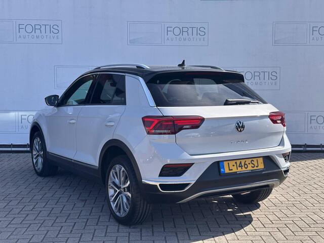 Volkswagen T-Roc 1.5 TSI Sport NLAuto | Two-tone metaal kleur | sport | Adap cruise |