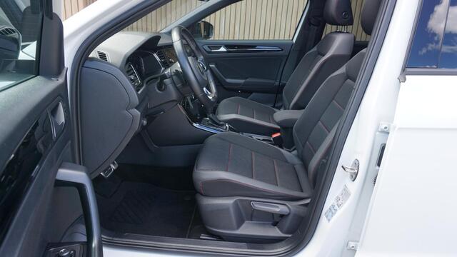 Volkswagen T-Roc 1.5 TSI 150PK DSG Sport & Black Style Pano.Dak Virtual Cockpit 18inch LM LED A-camera *Zeer Nette T-Roc*
