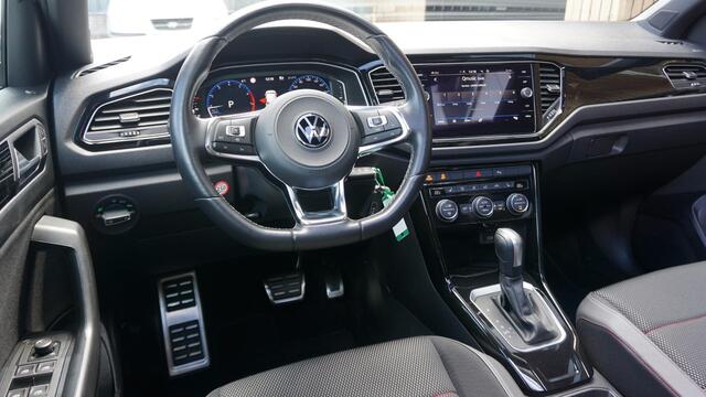 Volkswagen T-Roc 1.5 TSI 150PK DSG Sport & Black Style Pano.Dak Virtual Cockpit 18inch LM LED A-camera *Zeer Nette T-Roc*