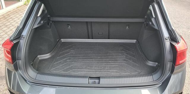 Volkswagen T-Roc 1.0 TSI Style Business Clima,Pdc,Cruise,RIJKLAARPRIJS!!