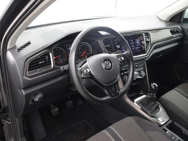 Volkswagen T-Roc 1.5 TSI Style | Stoel/Stuurwielverwarming | Parkeercamera | Climate Control | Apple Carplay/Android Auto |