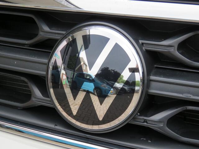 Volkswagen T-Roc 1.5 TSI 150pk DSG-aut. LIFE BNS / Navi / Trekhaak afn.baar / Stoelverw. / FABRIEKS garantie