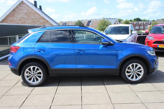Volkswagen T-Roc 1.5 TSI Life Edition DSG Automaat | PDC | Keyless |