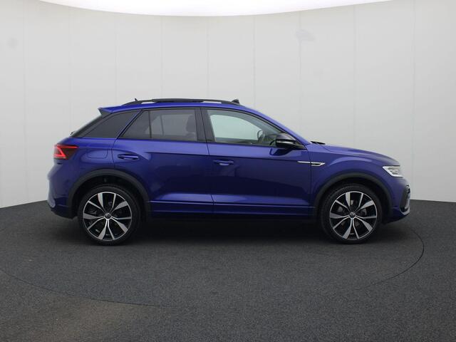 Volkswagen T-Roc 1.5TSI/150PK R Line Blackstyle DSG · Panoramadak · Trekhaak · BEATS · Camera + Parkeersensoren · Garantie tot januari 2029 of 100.000km