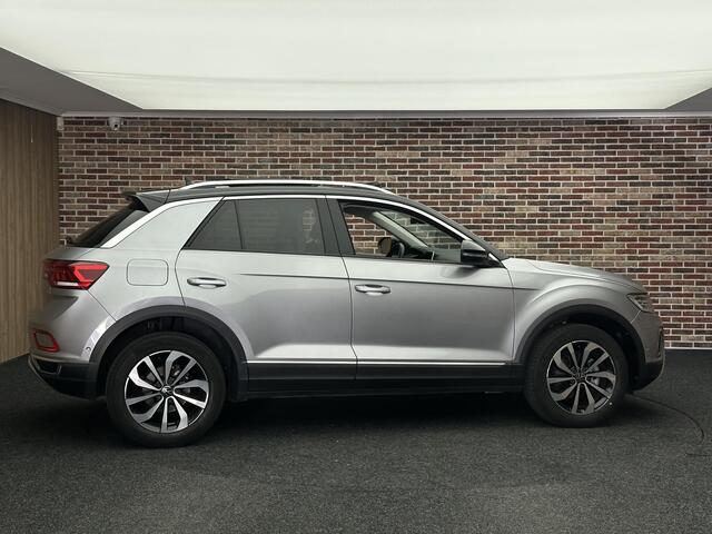 Volkswagen T-Roc 1.5 TSI R-Line Business+ Panorama DSG Virtual Camera Massage