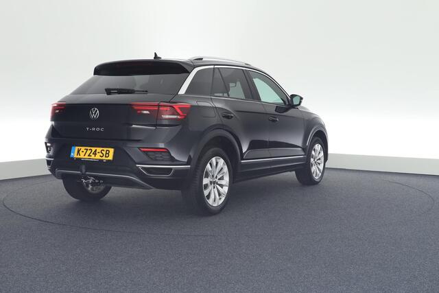 Volkswagen T-Roc 1.5 TSI 150pk DSG Sport Trekhaak Camera Virtual Cockpit Stoelverwarming Navigatie