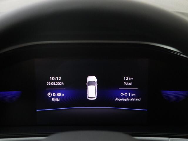 Volkswagen T-Roc 1.0 TSI Life Edition | Achteruitrijcamera | Keyless entry | Privacy glass achter | Apple carplay / Android auto | 17 inch LM velgen
