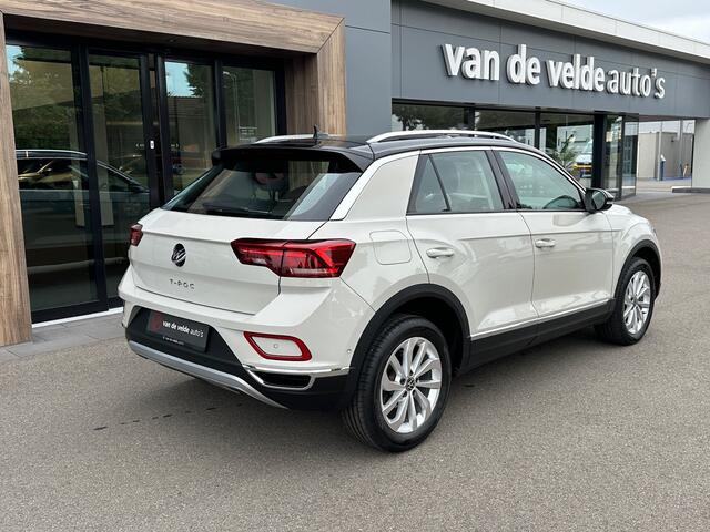 Volkswagen T-Roc 1.5 TSI 150pk DSG Style Carplay | Camera | Keyless | Elek. Achterklep | Rijklaar incl. garantie