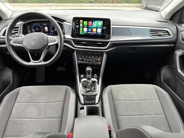 Volkswagen T-Roc 1.5 TSI 150pk DSG Style Carplay | Camera | Keyless | Elek. Achterklep | Rijklaar incl. garantie