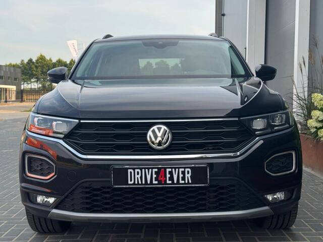Volkswagen T-Roc 1.5 TSI SPORT DSG NAVI VIRTUAL CLIMATE PDC SPORTVELGEN