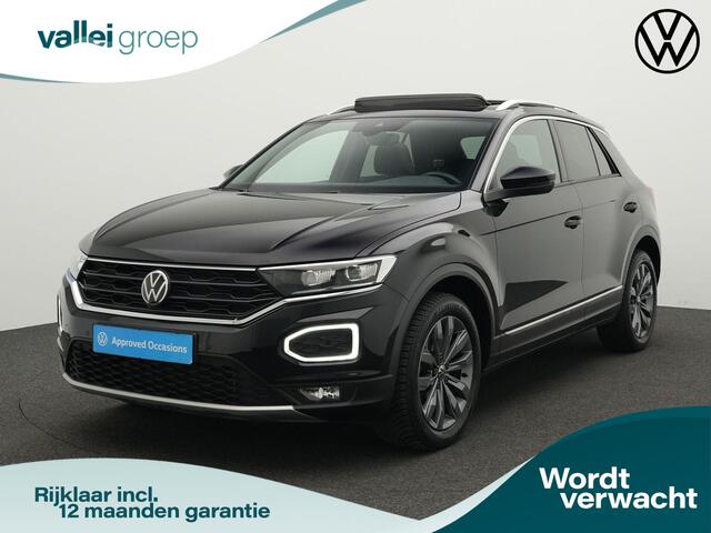 Volkswagen T-Roc 1.5 TSI 150 pk DSG Sport | Panoramadak | Trekhaak | Achteruitrijcamera | Navigatie | Stoelverwarming